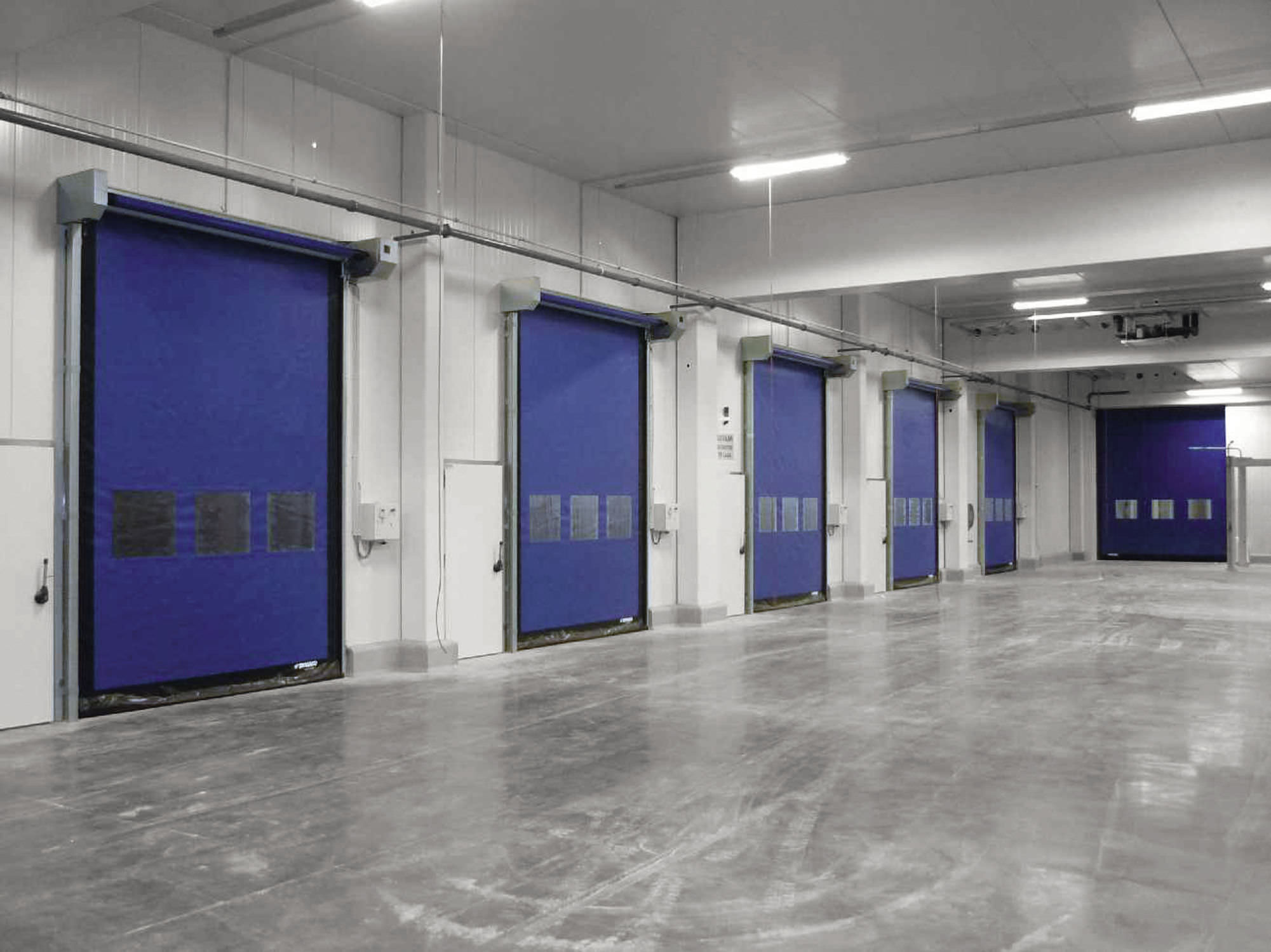 物流通道拉链快速门应用场景图 物流通道拉链快速门应用场景图